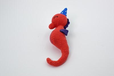 miss-seahorse-sleeping-toy