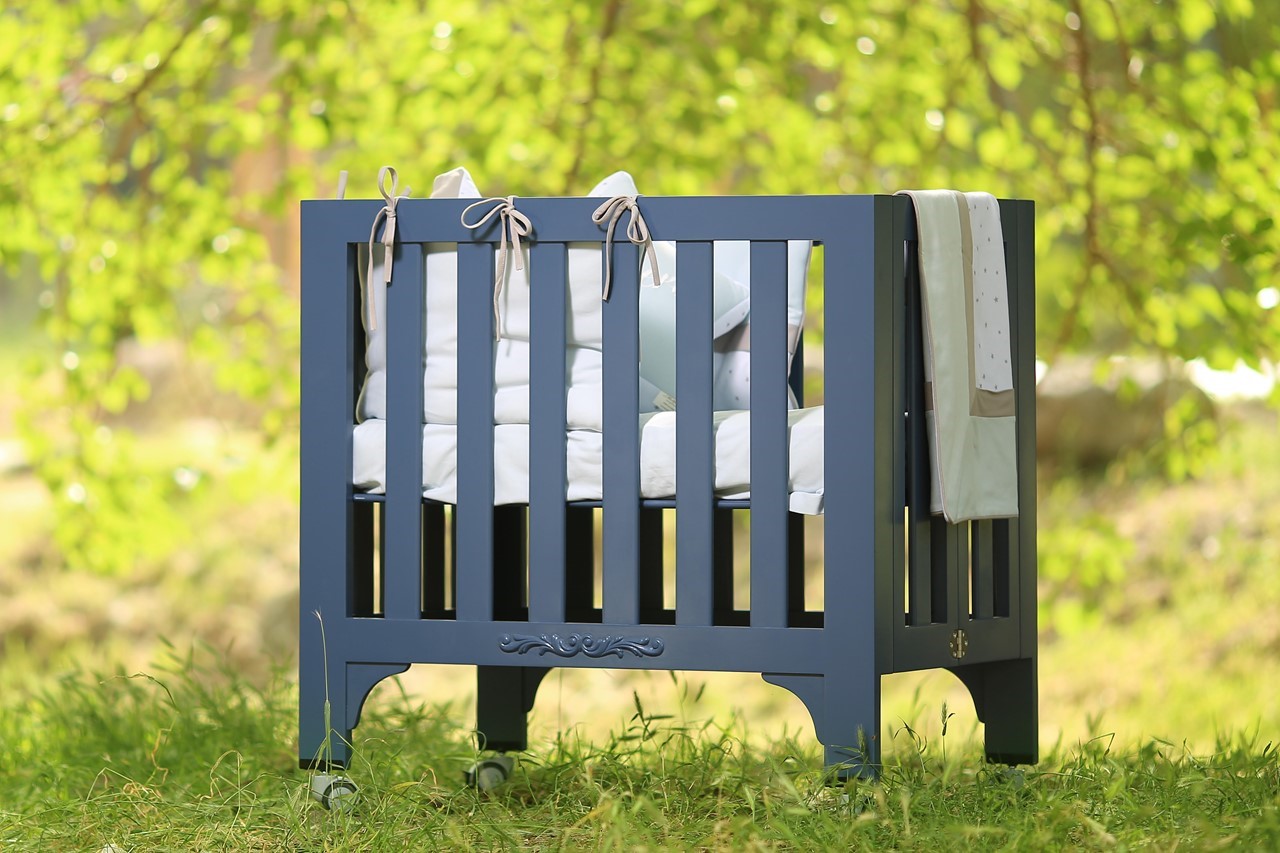 Picture of  Foldable Rectangular Crib Bed (Chemical Free Anthracite coloring) + 100% Organic Cotton Mattres