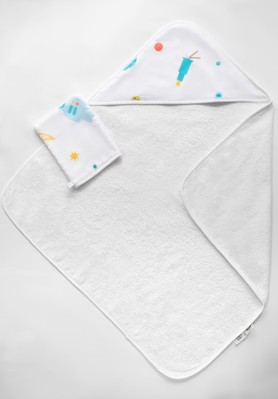 Picture of 3X ORGANIC BABY TOWEL - To The Moon and Back