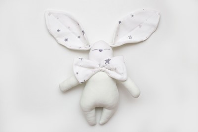 najima-design-verde-bunny-100-organic-sleeping-toy